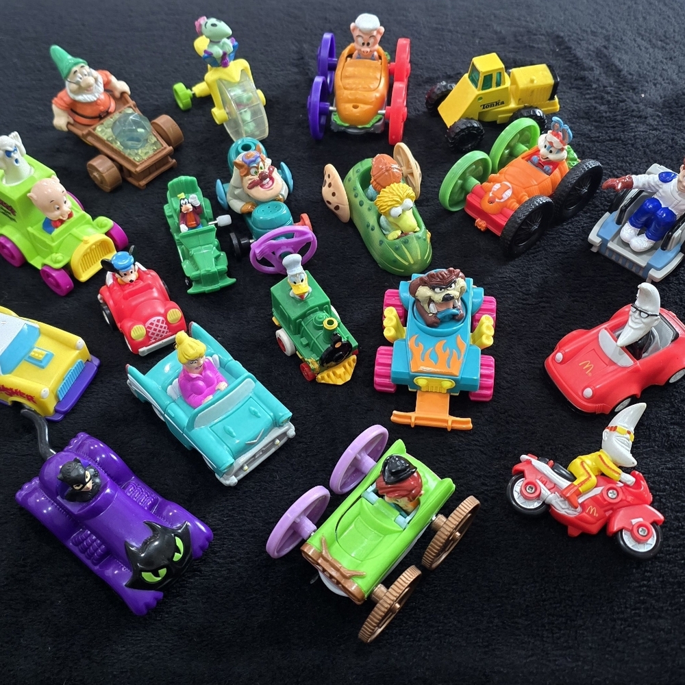 Lot of 19 Vintage Car Flip Toys - McDonalds Burger King- Tiny Toons Disney 90s